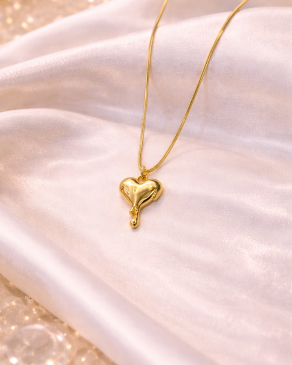 heart pendant necklace for women anti tarnish