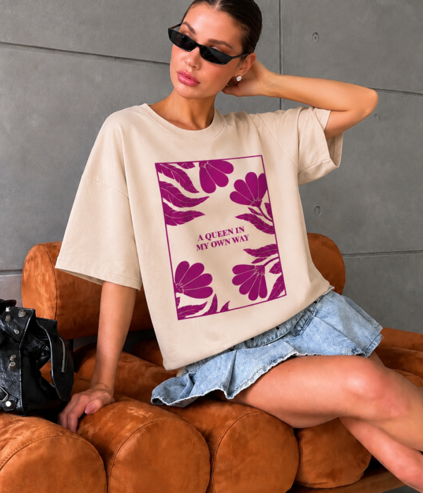 Queen Graphic Oversized T-Shirt for Women