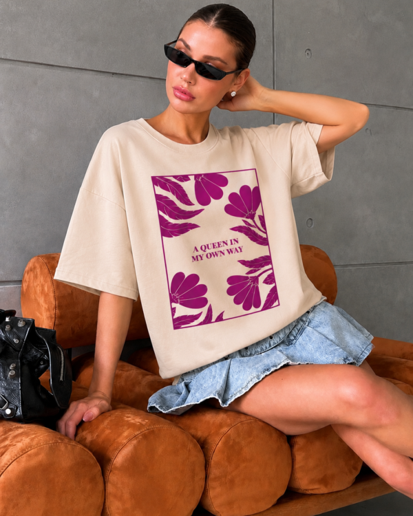 Queen Graphic Oversized T-Shirt for Women