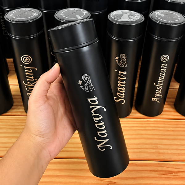 Customized Black Name Printed Bottle – Stylish Insulated Water Bottle