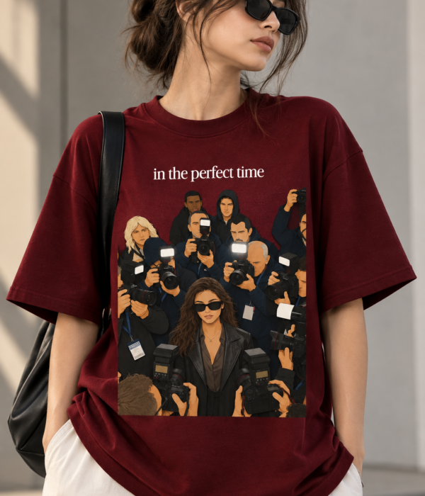 Stylish Regular Fit T-Shirt for Women – Fashion Photography Graphic Tee