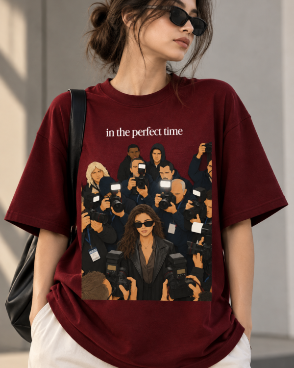 Stylish Regular Fit T-Shirt for Women – Fashion Photography Graphic Tee